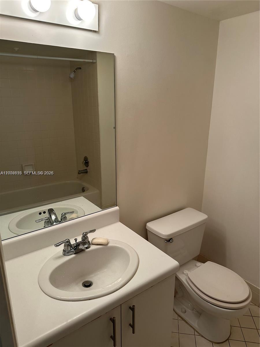 800 Sw 137th Ave 404g Property Photo 7