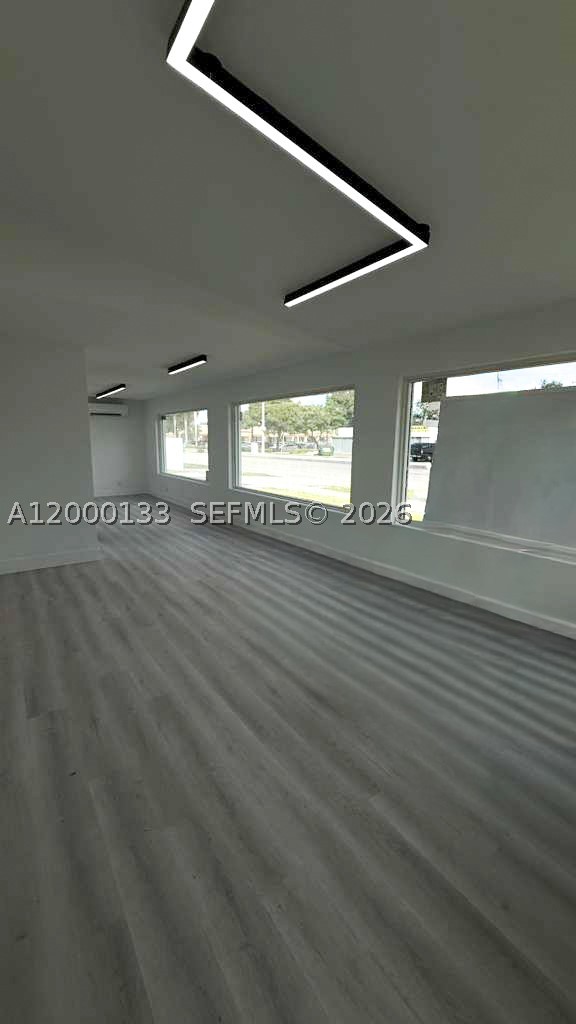 7061 Taft St A Property Photo 8