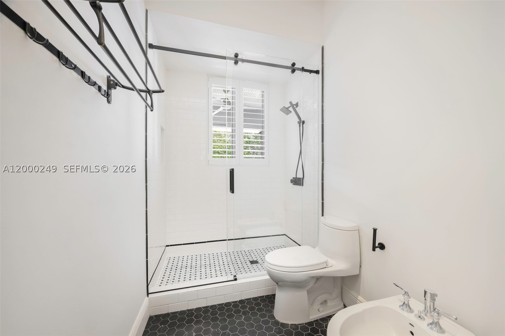 475 Amalfi Ave Property Photo 29