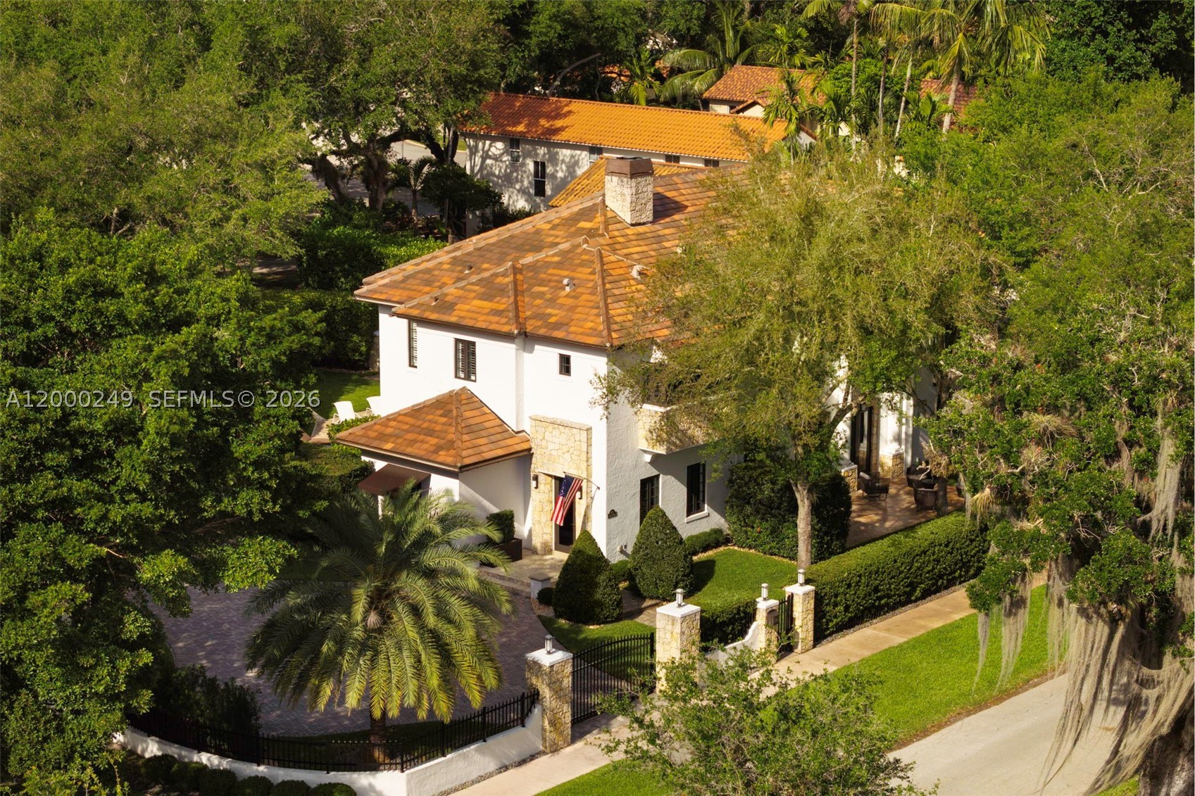 475 Amalfi Ave Property Photo 33