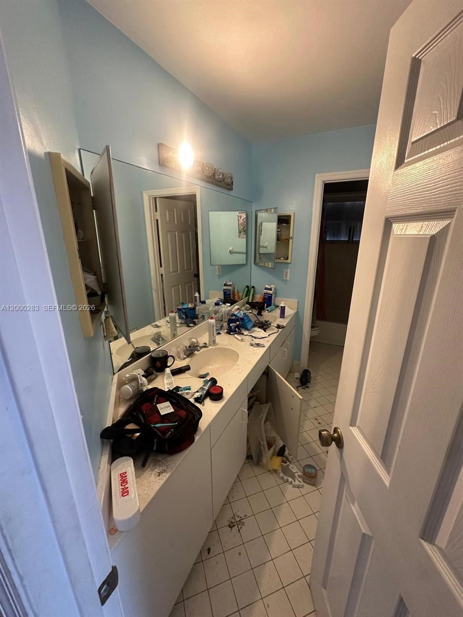 7712 Forestay Dr Property Photo 4