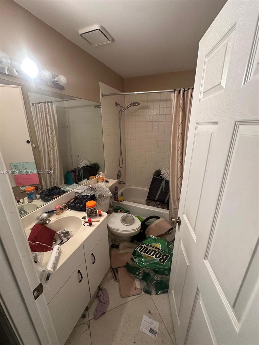 7712 Forestay Dr Property Photo 8