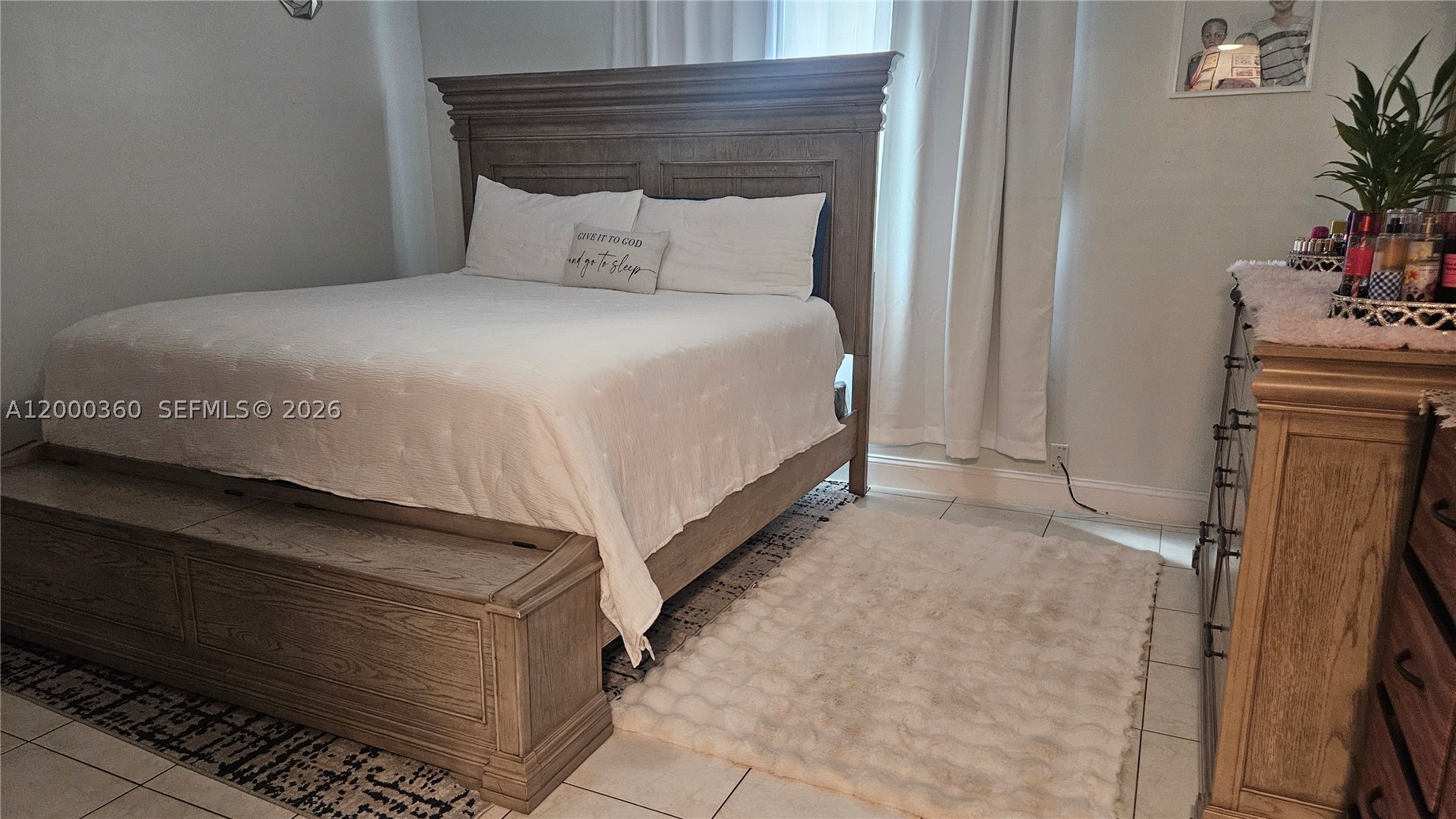 A12000360 Property Photo 5