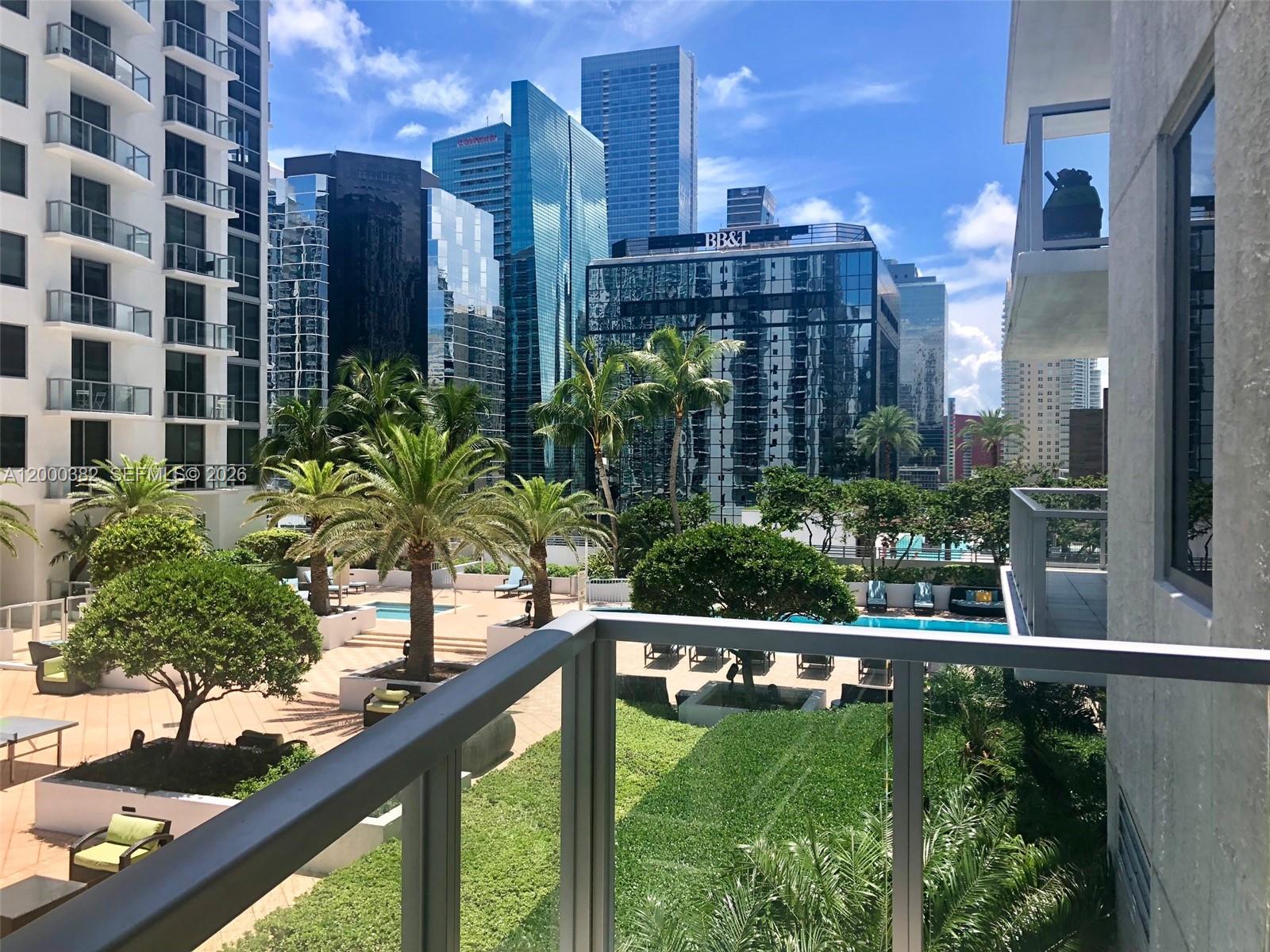 1050 Brickell Av 1408 Property Photo 3