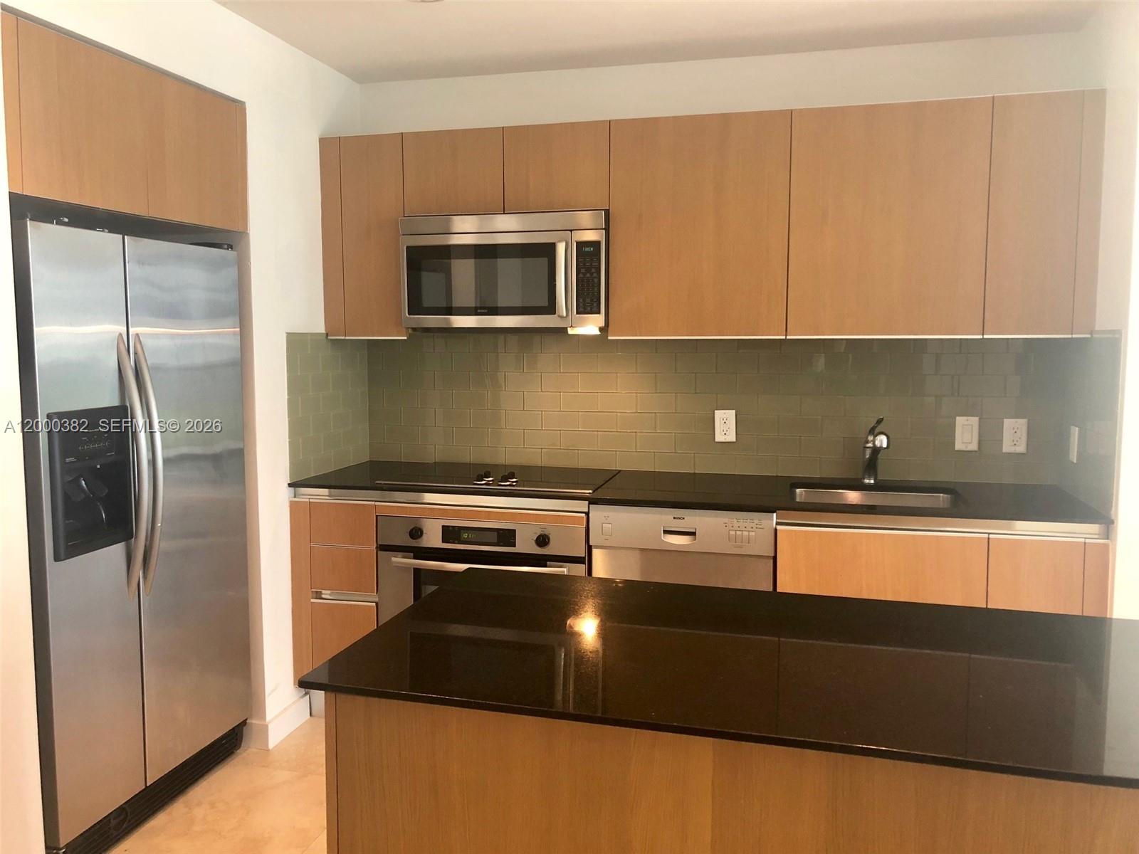 1050 Brickell Av 1408 Property Photo 5