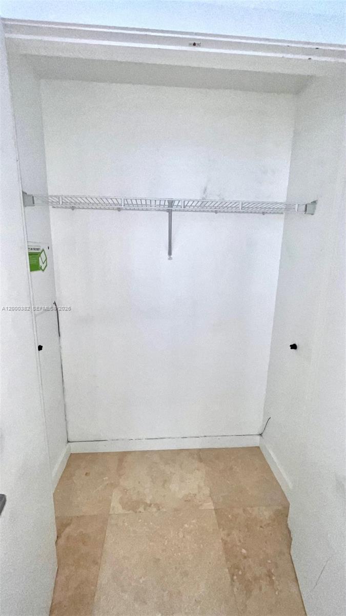 1050 Brickell Av 1408 Property Photo 11