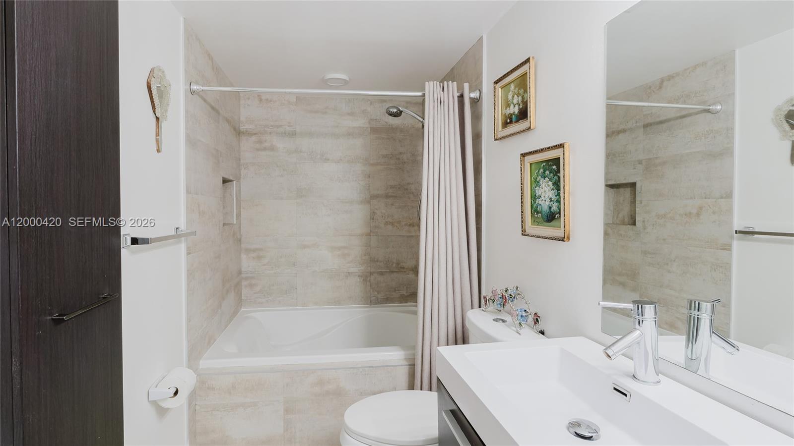 3800 Hillcrest Dr 411 Property Photo 38
