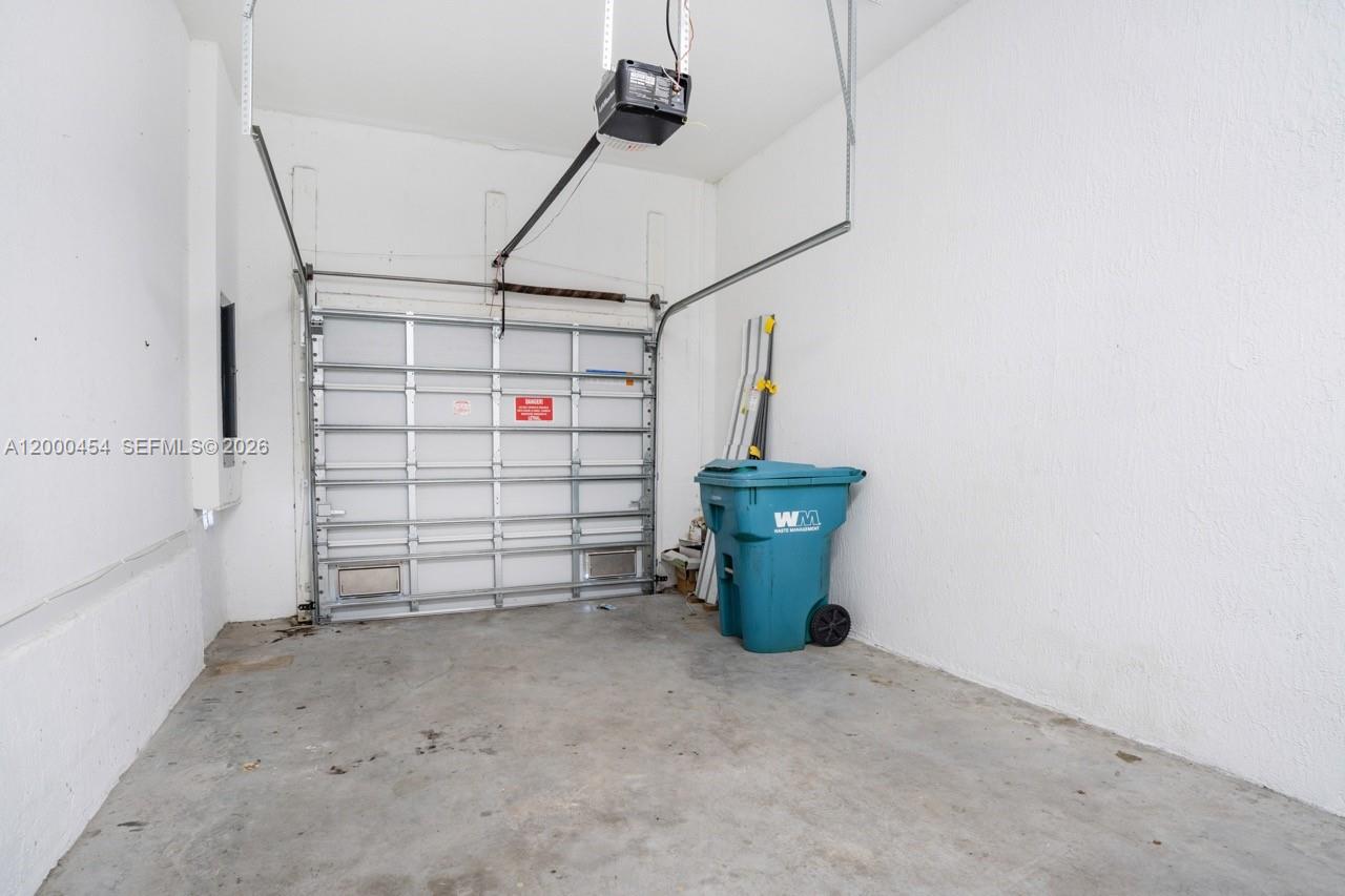 1170 Sw 7th Ct Property Photo 34