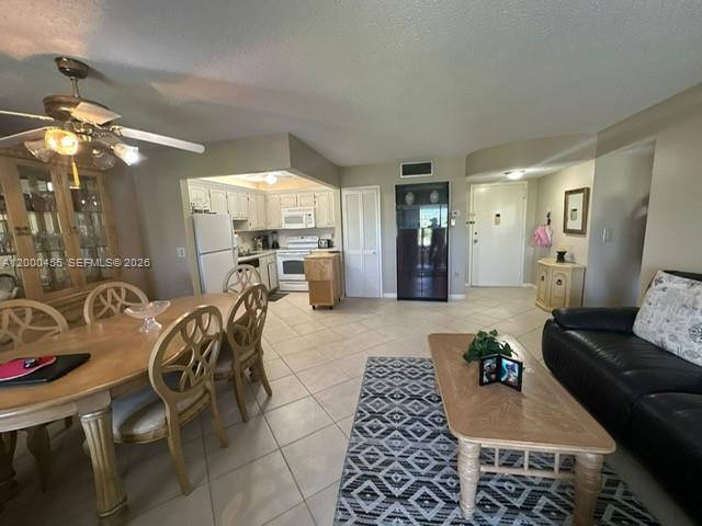 4980 E Sabal Palm Blvd 330 Property Photo 7
