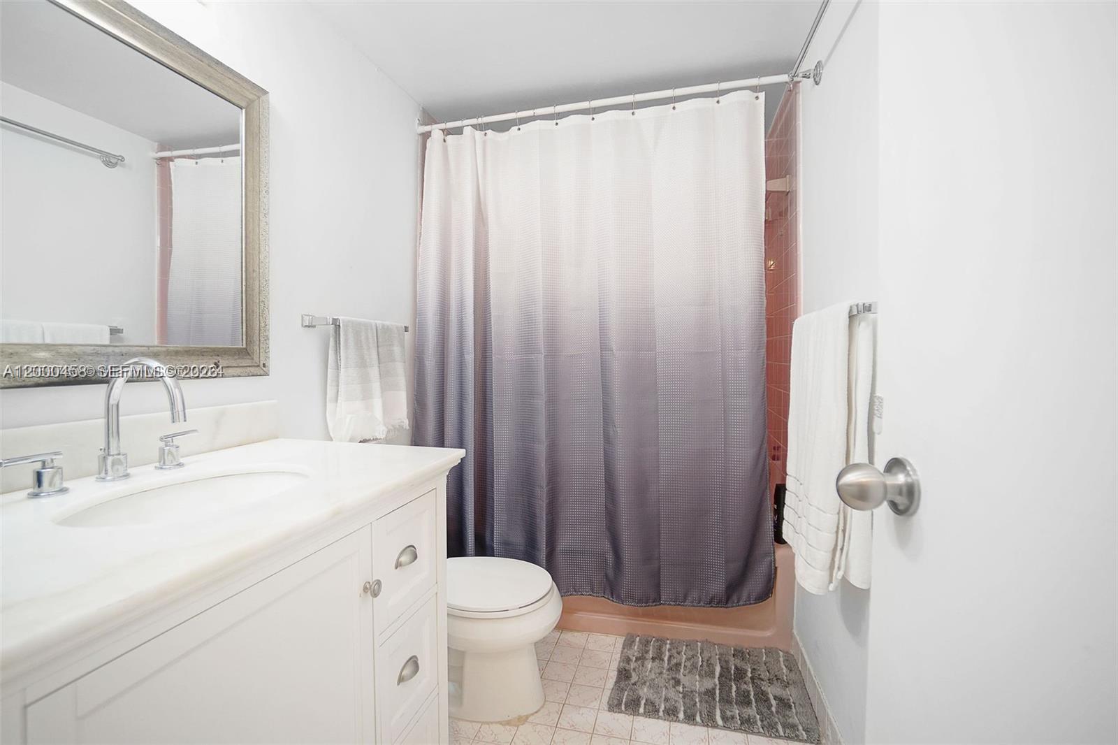 4747 Collins Ave 1108 Property Photo 10