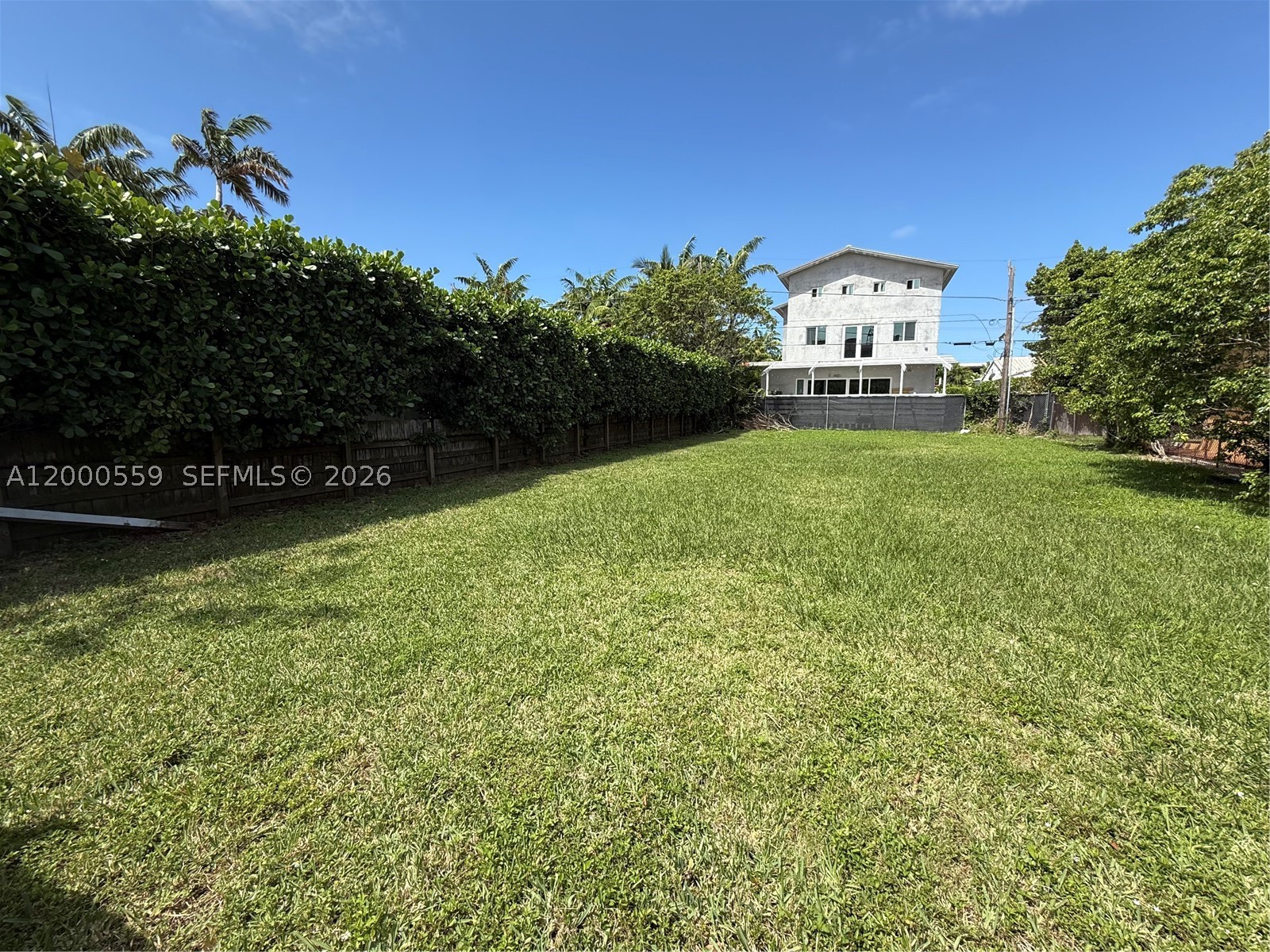 9308 Harding Ave Property Photo 2