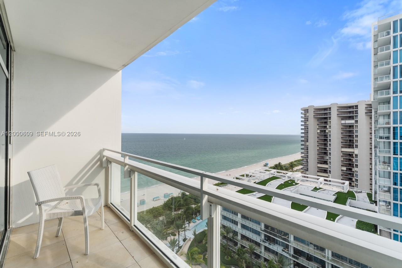 6801 Collins Ave Lph10 Property Photo 11
