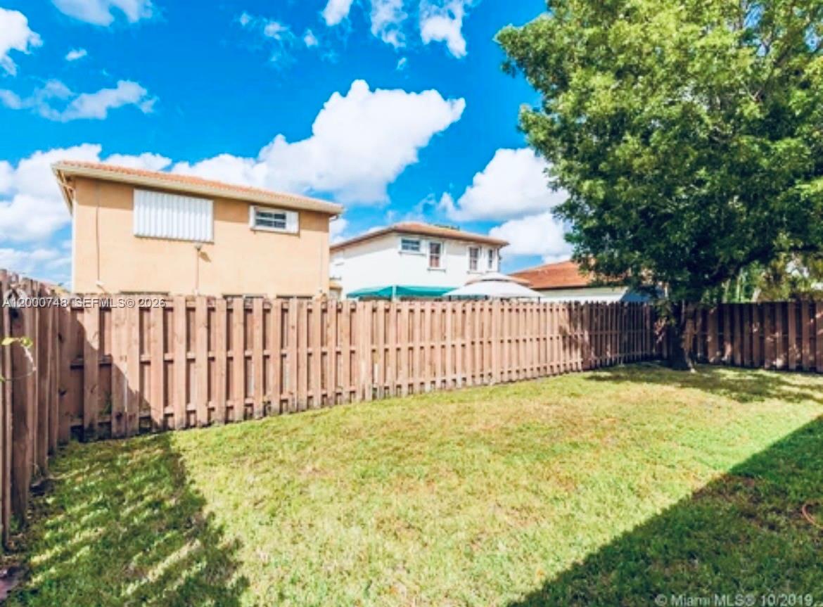 8135 Nw 198th Ter Property Photo 19