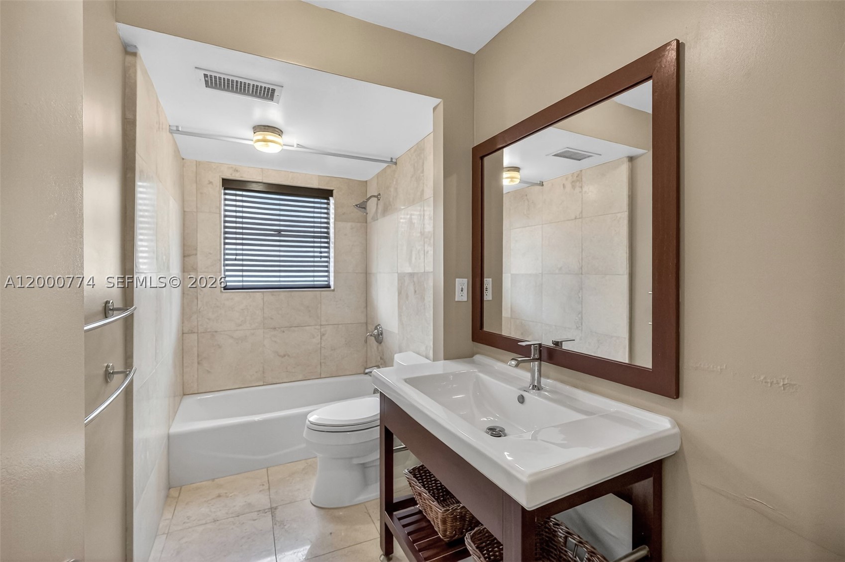 1519 Drexel Ave 201 + Den Property Photo 10
