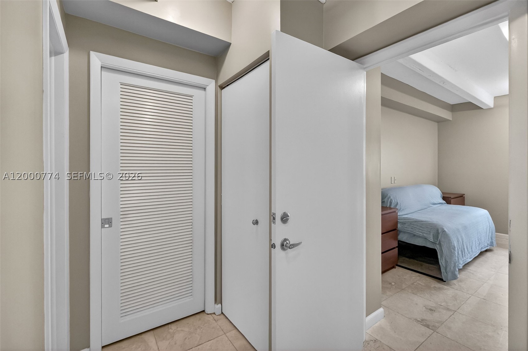 1519 Drexel Ave 201 + Den Property Photo 29