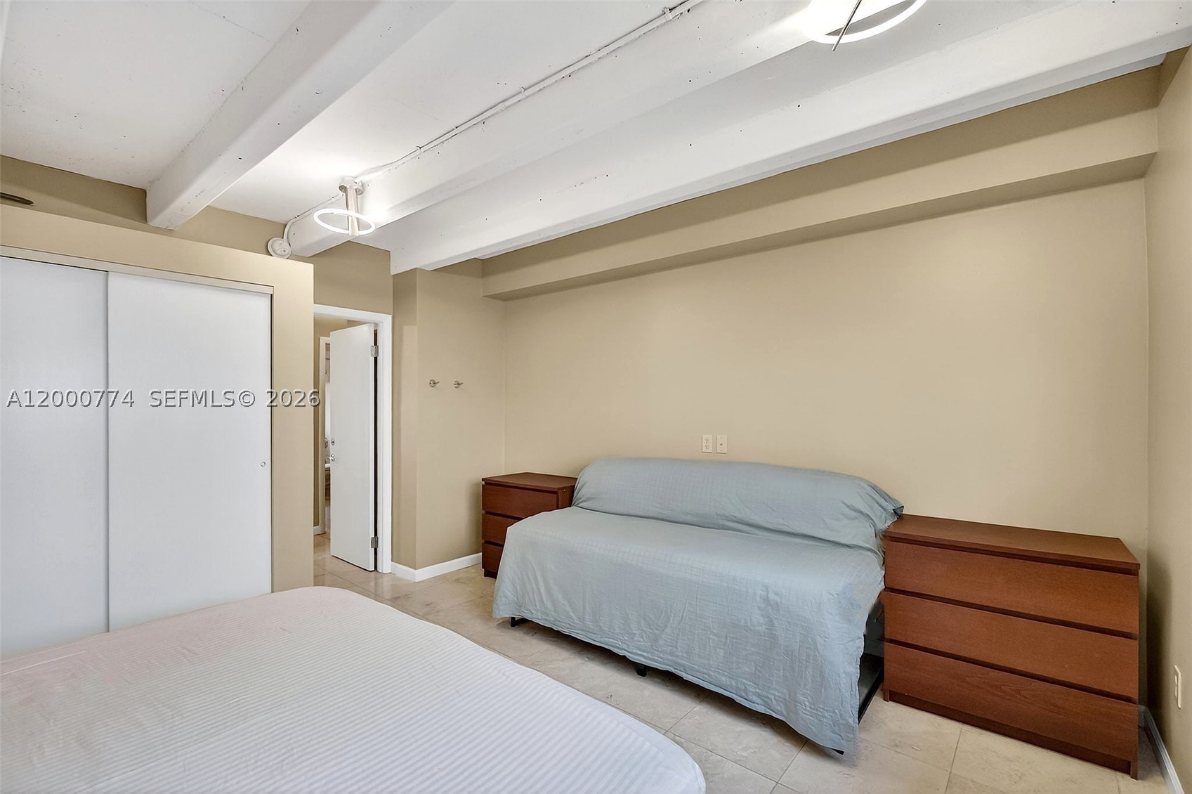 1519 Drexel Ave 201 + Den Property Photo 33