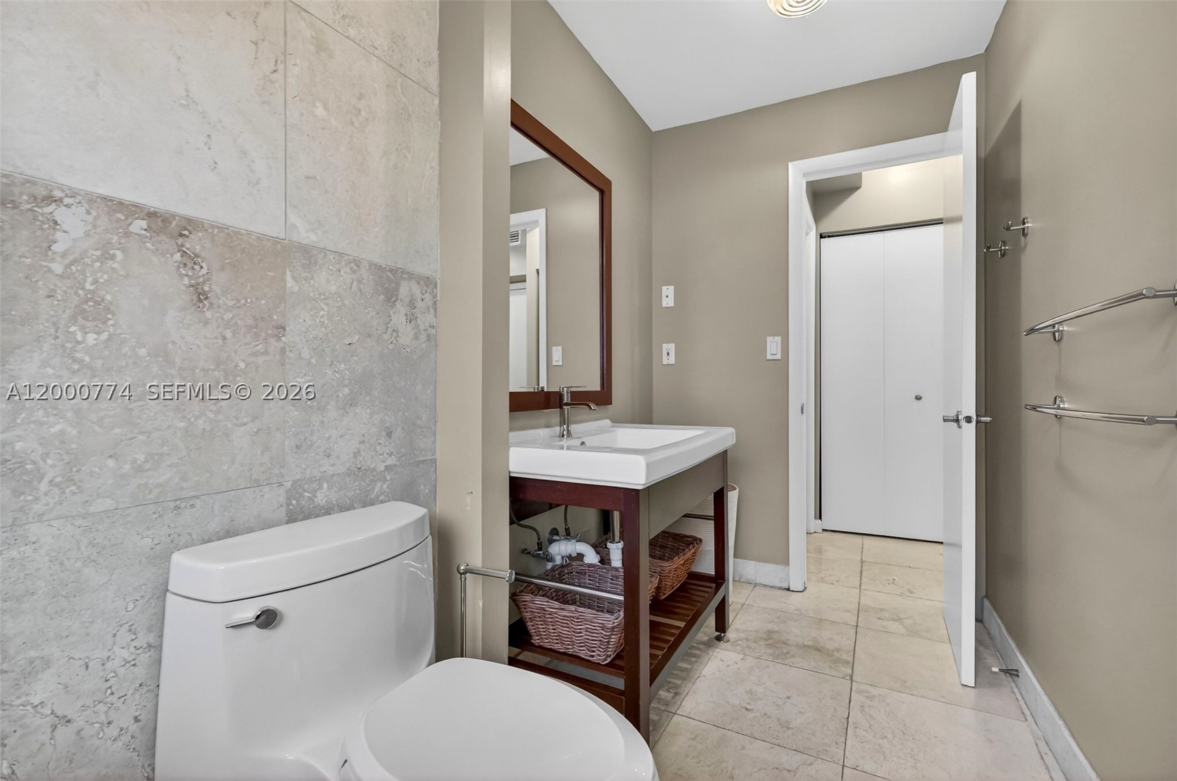 1519 Drexel Ave 201 + Den Property Photo 34