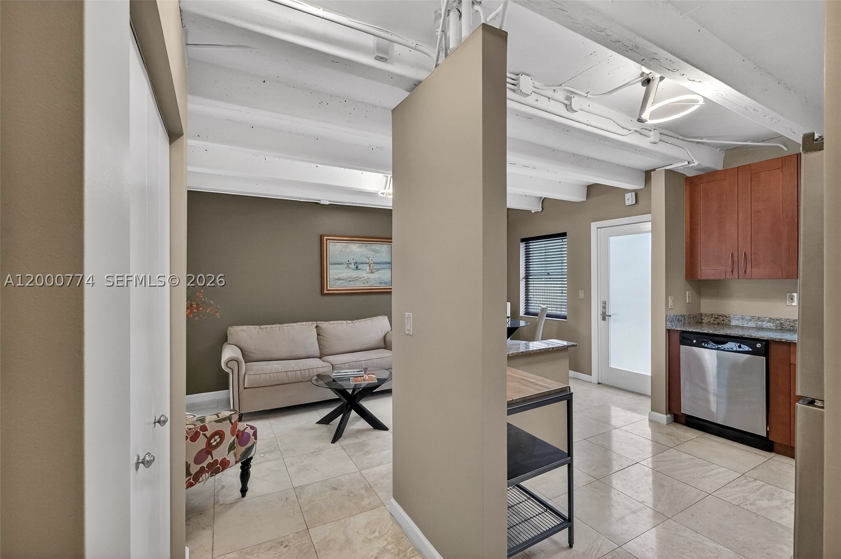 1519 Drexel Ave 201 + Den Property Photo 37