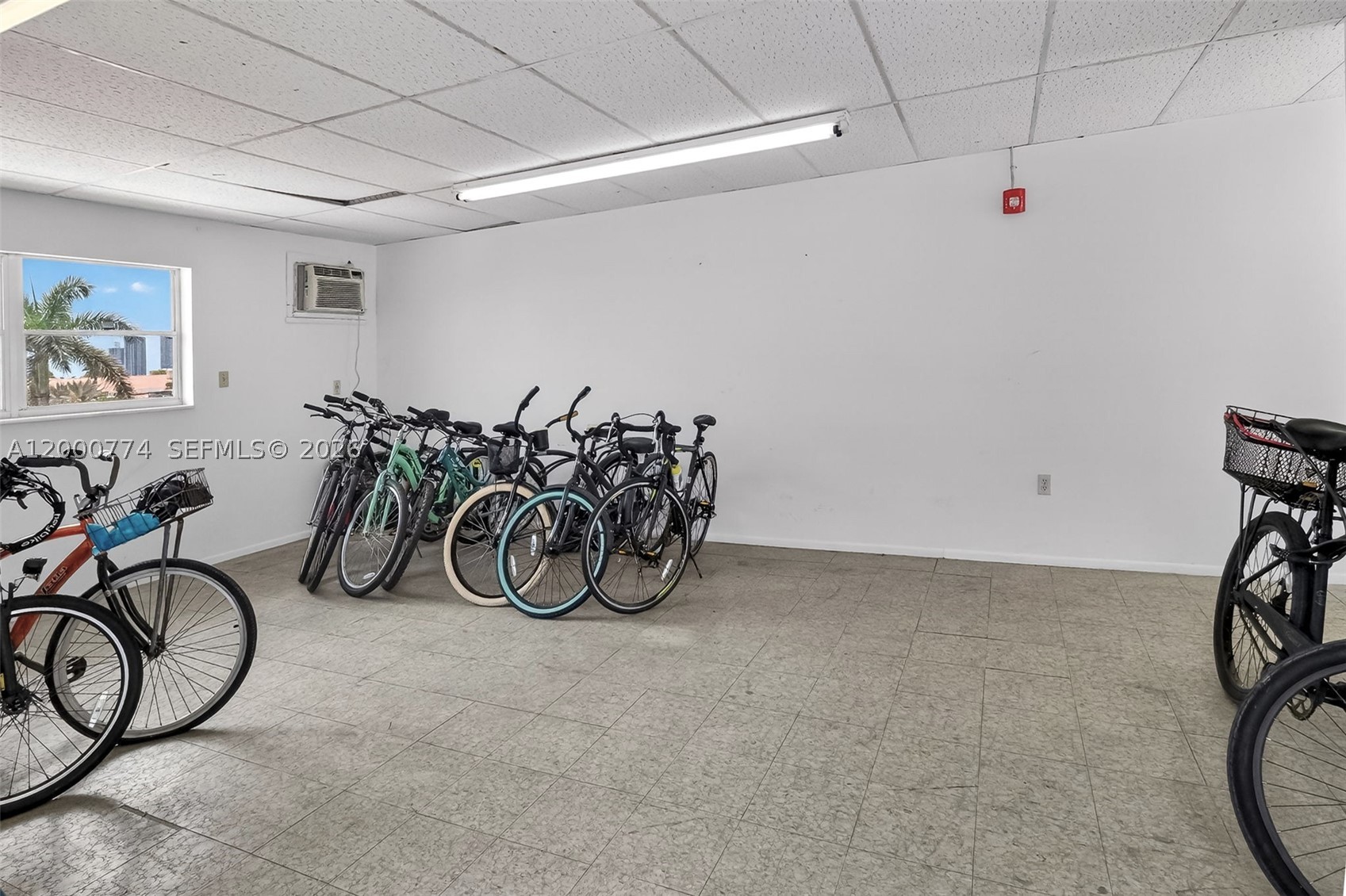 1519 Drexel Ave 201 + Den Property Photo 47