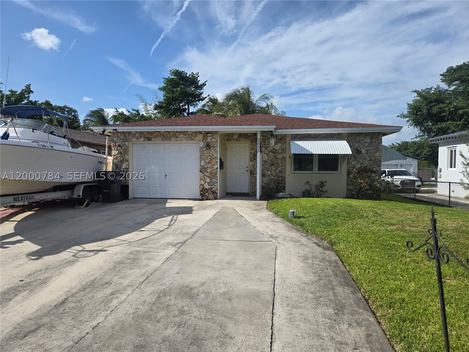 2635 Taylor St Property Photo 1