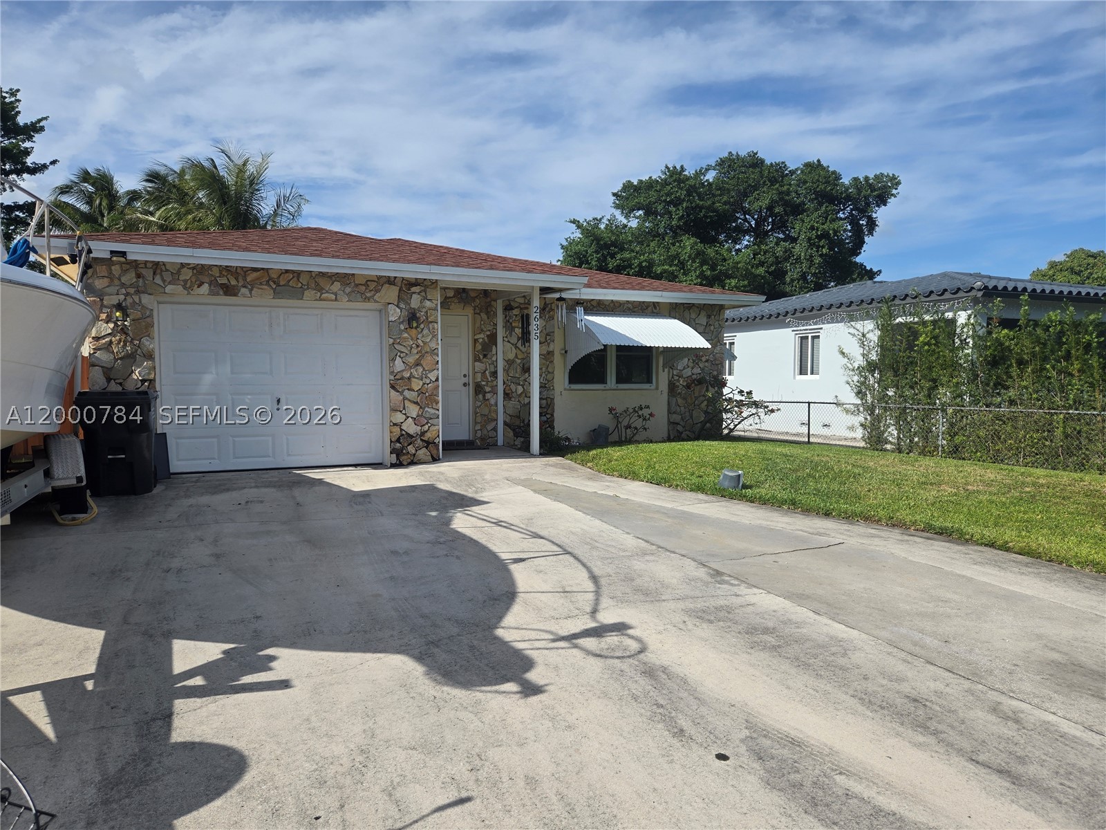 2635 Taylor St Property Photo 2
