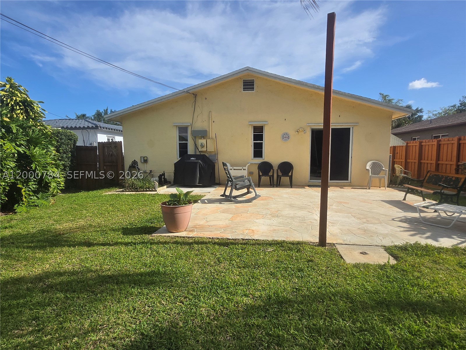 2635 Taylor St Property Photo 18