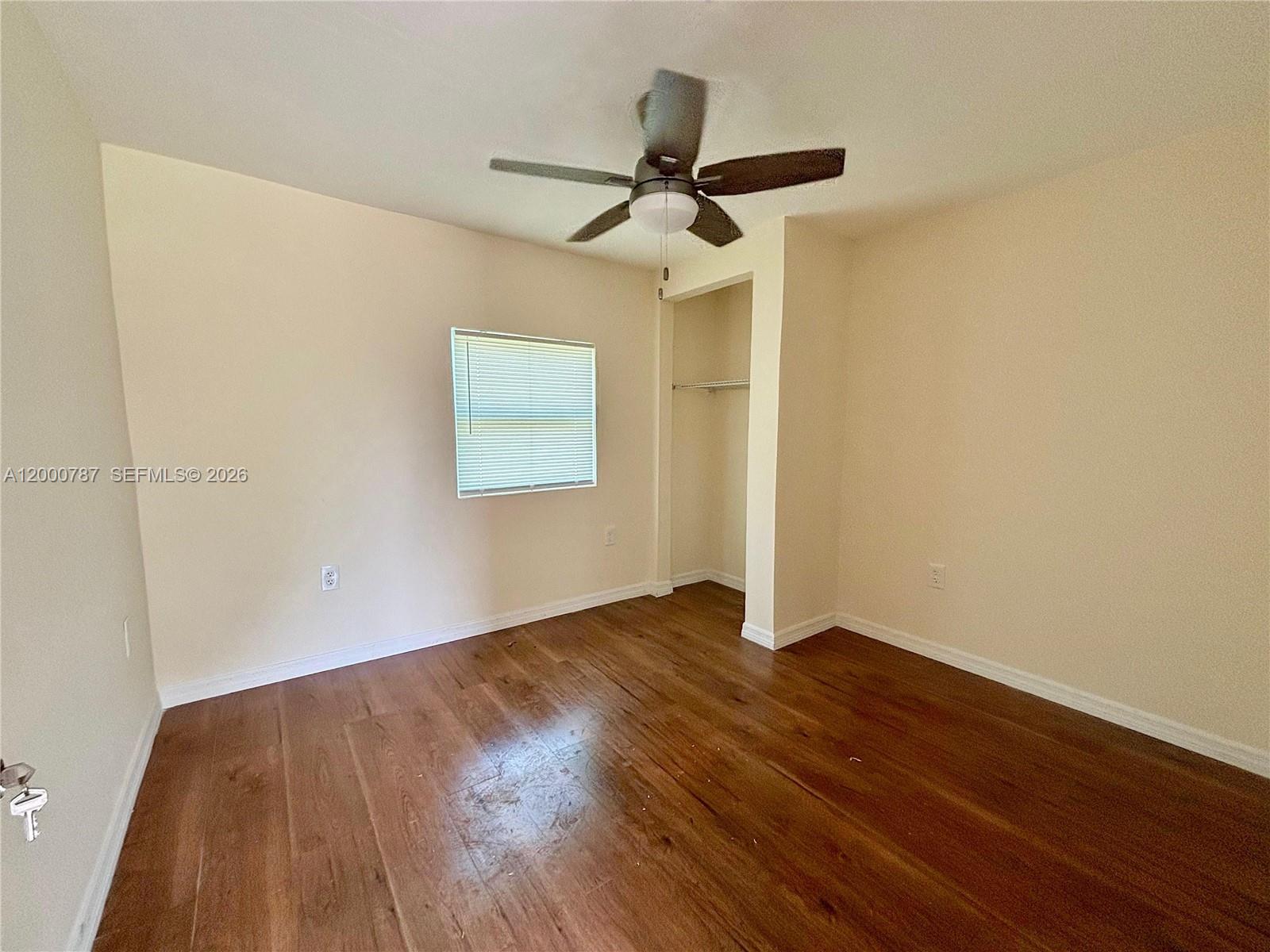 514 27th N St B Property Photo 4