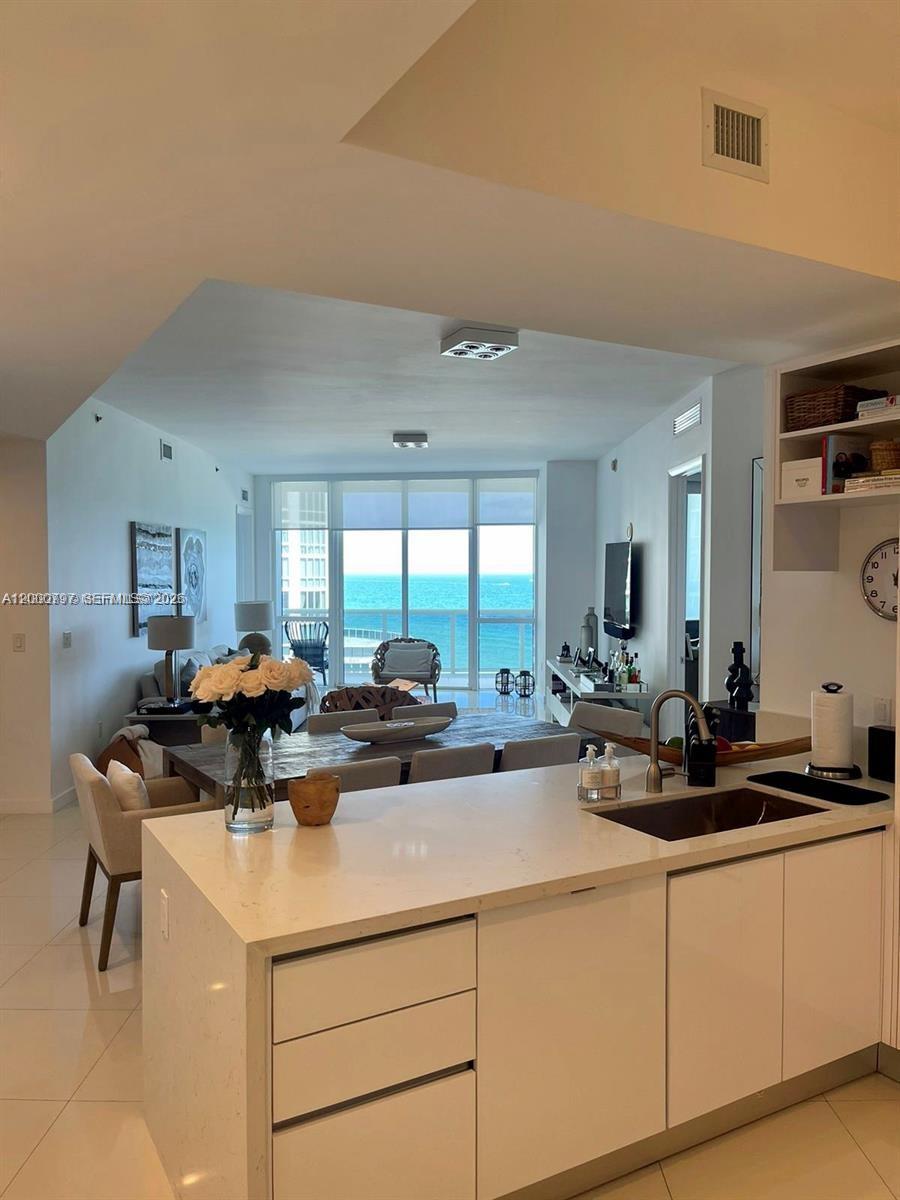 15811 Collins Ave 803 Property Photo 10