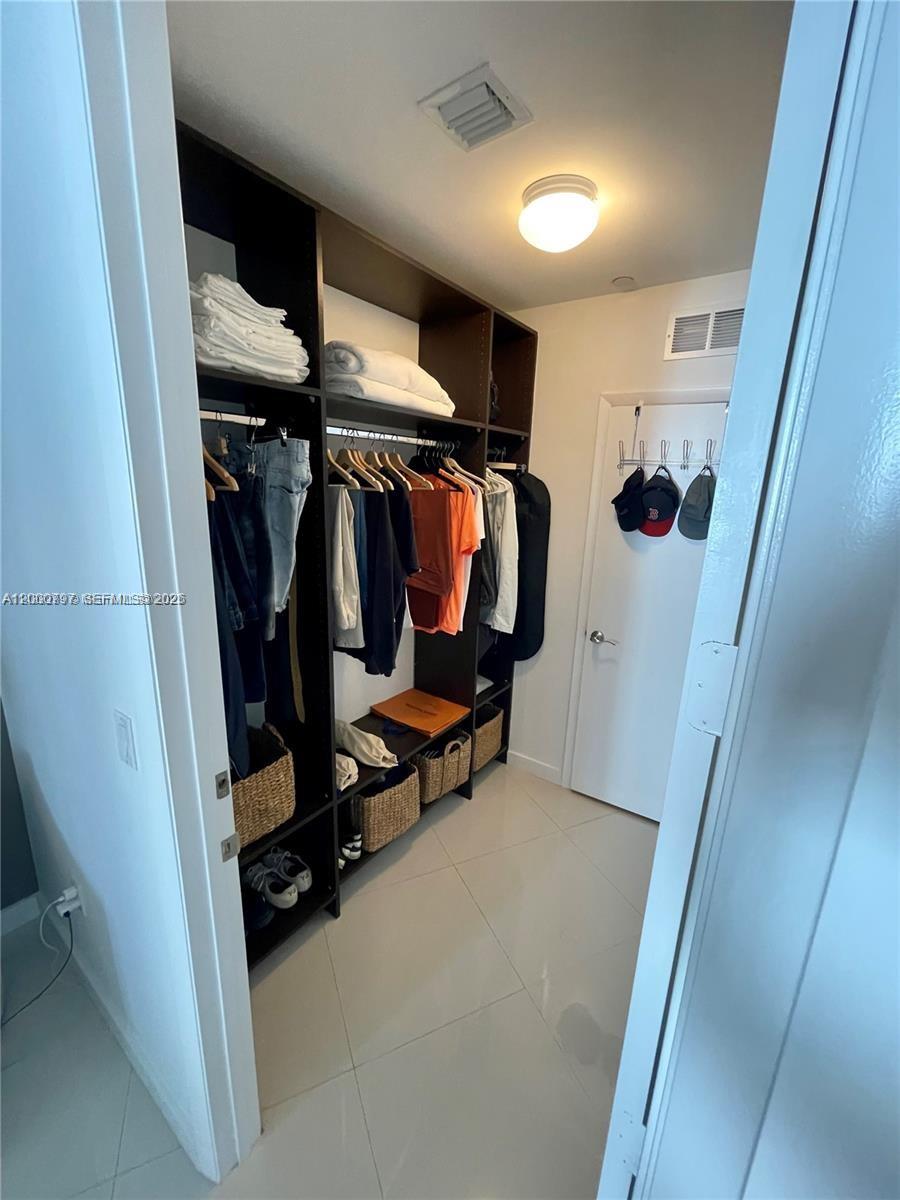 15811 Collins Ave 803 Property Photo 14