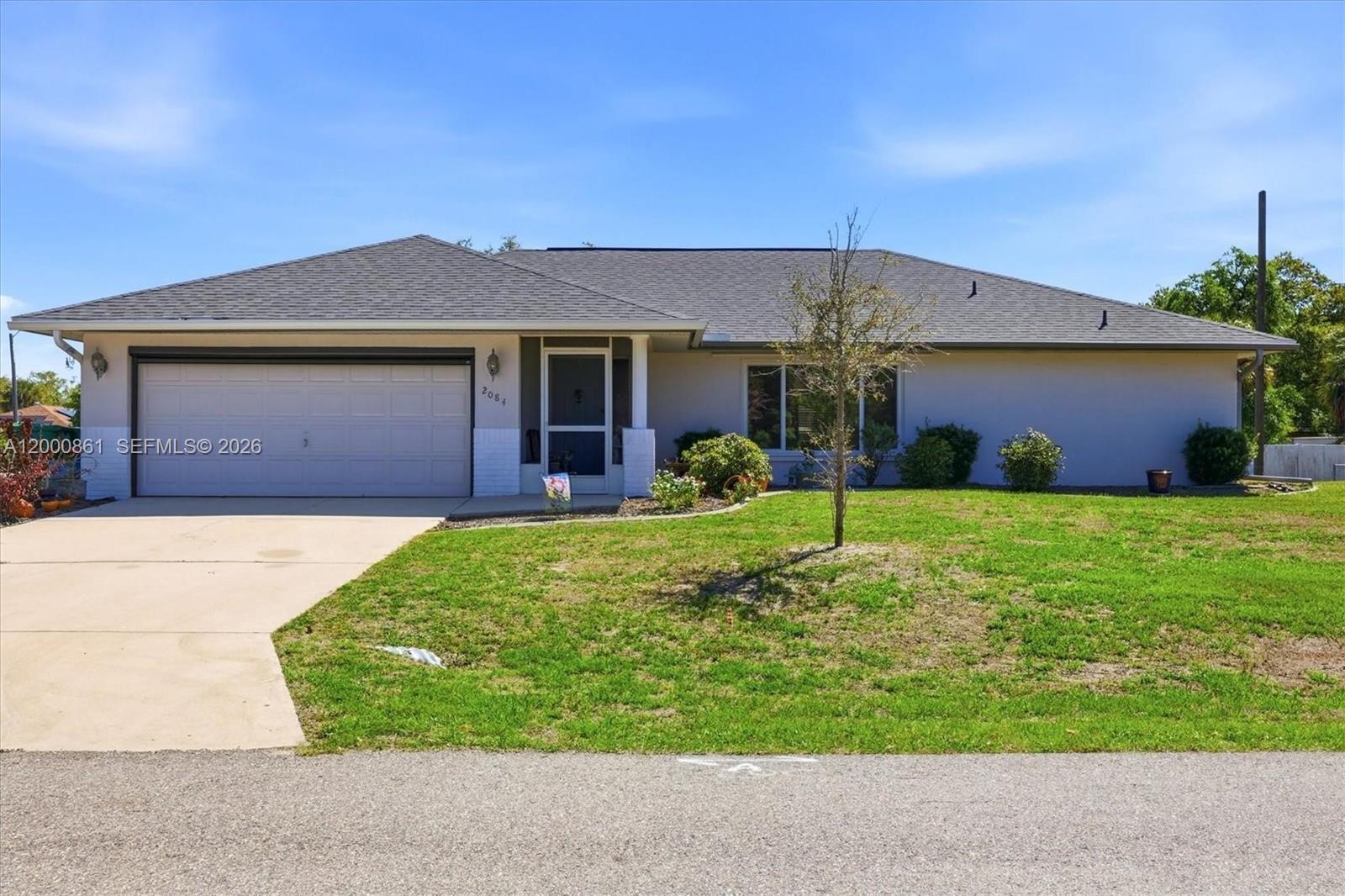 A12000861 Property Photo 2