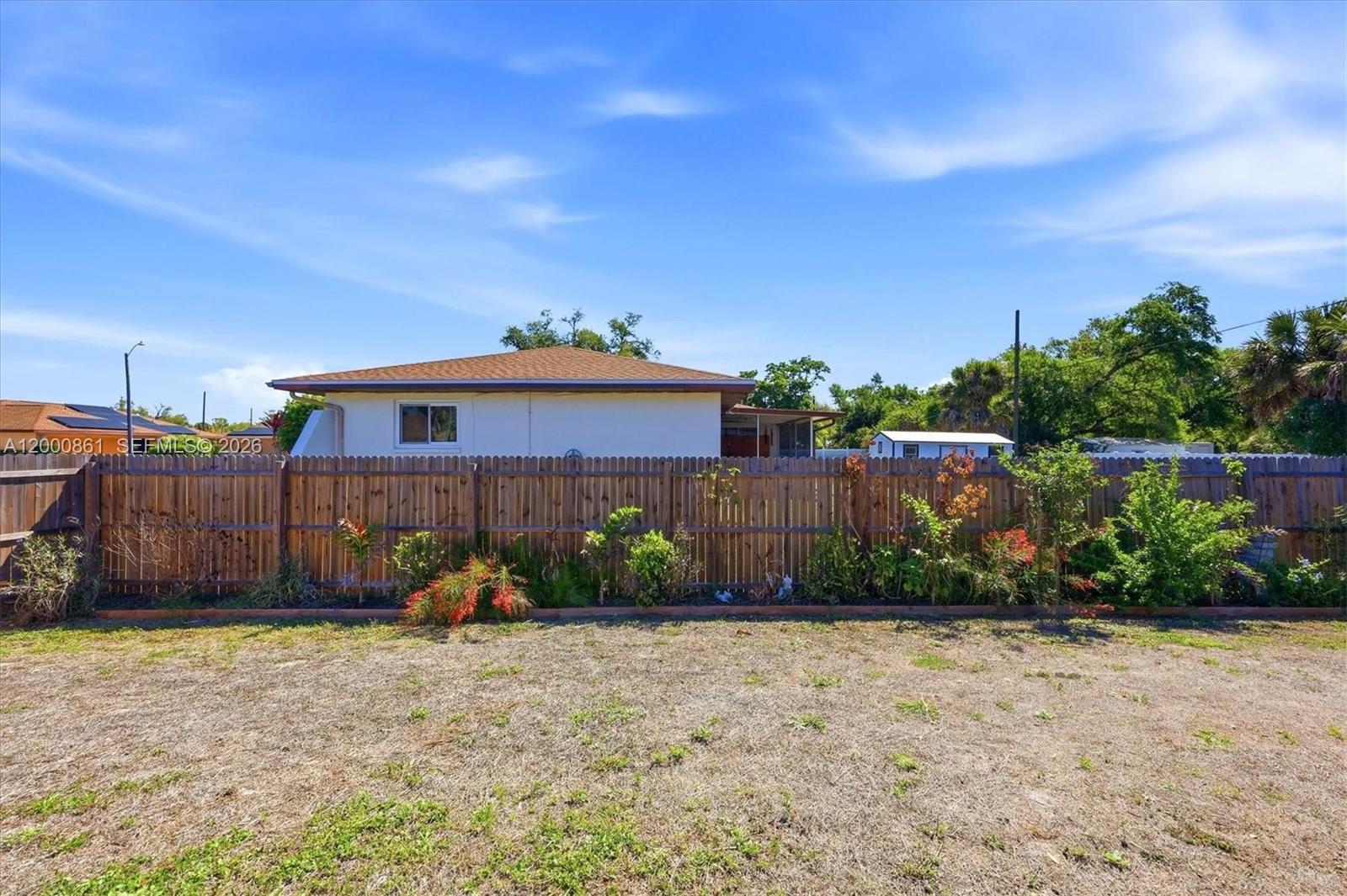 A12000861 Property Photo 31