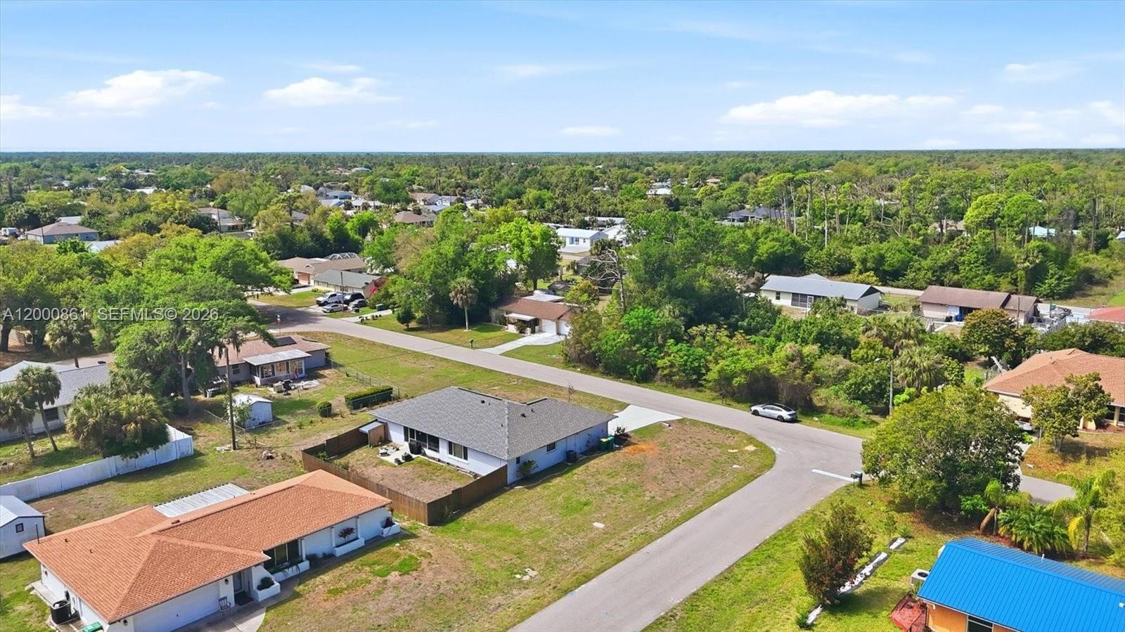 A12000861 Property Photo 35
