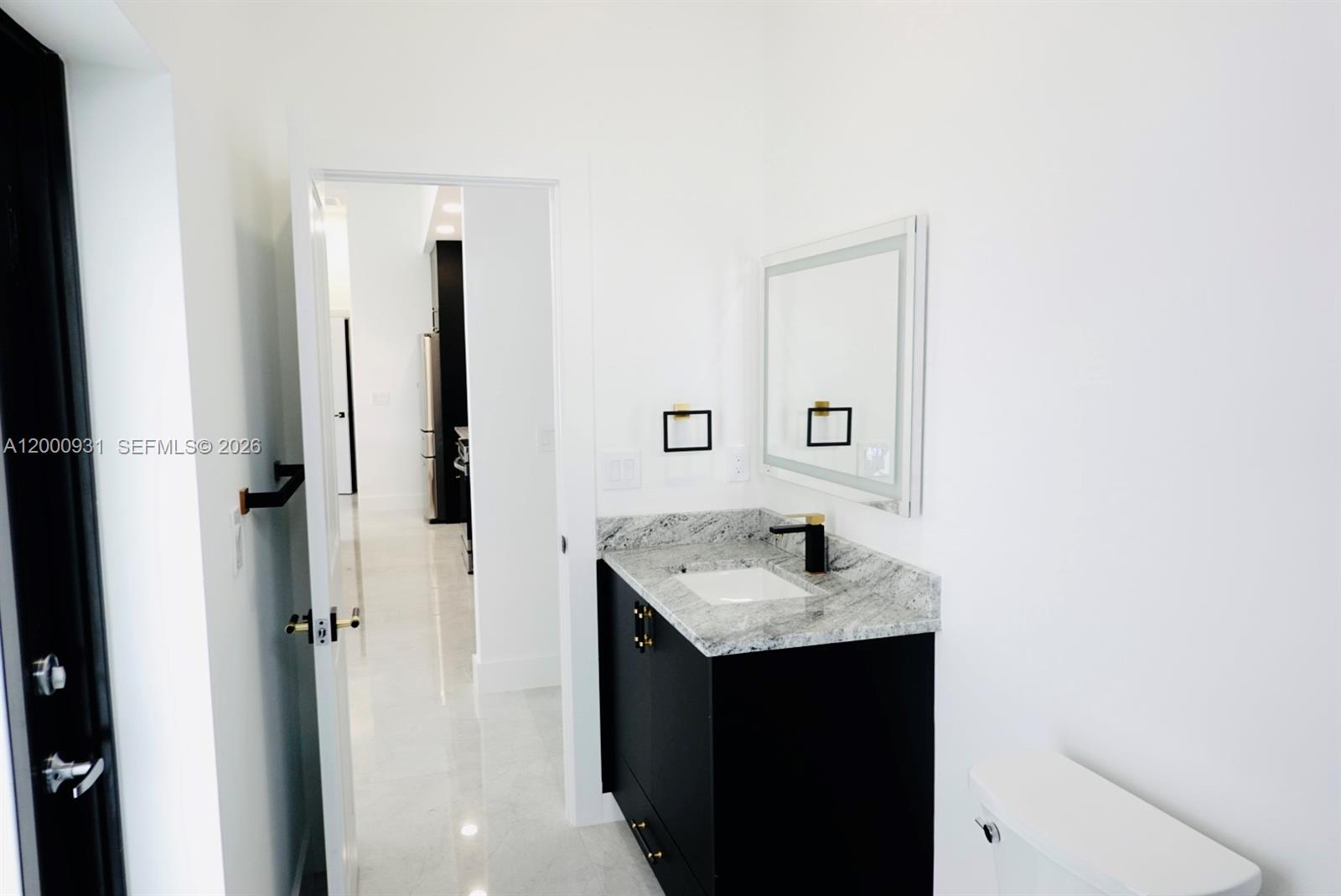 700 Biscayne Dr Property Photo 15