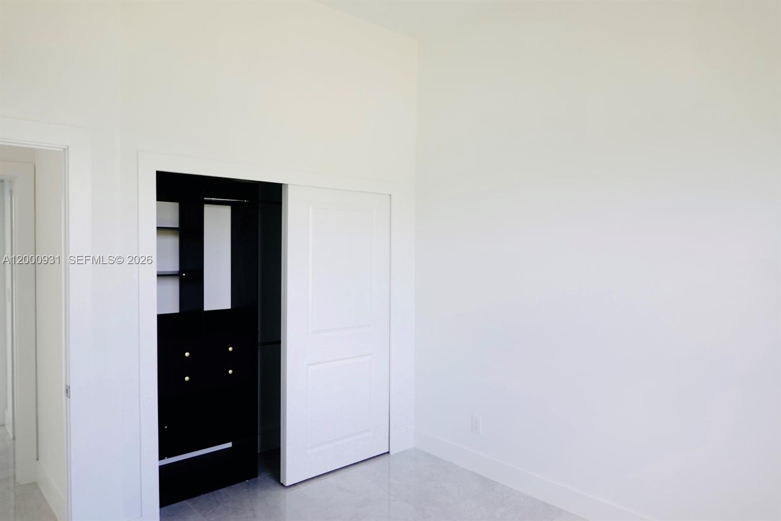 700 Biscayne Dr Property Photo 18
