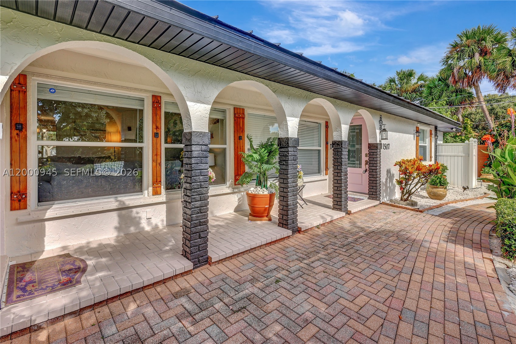 1505 Coral Ave Property Photo 1