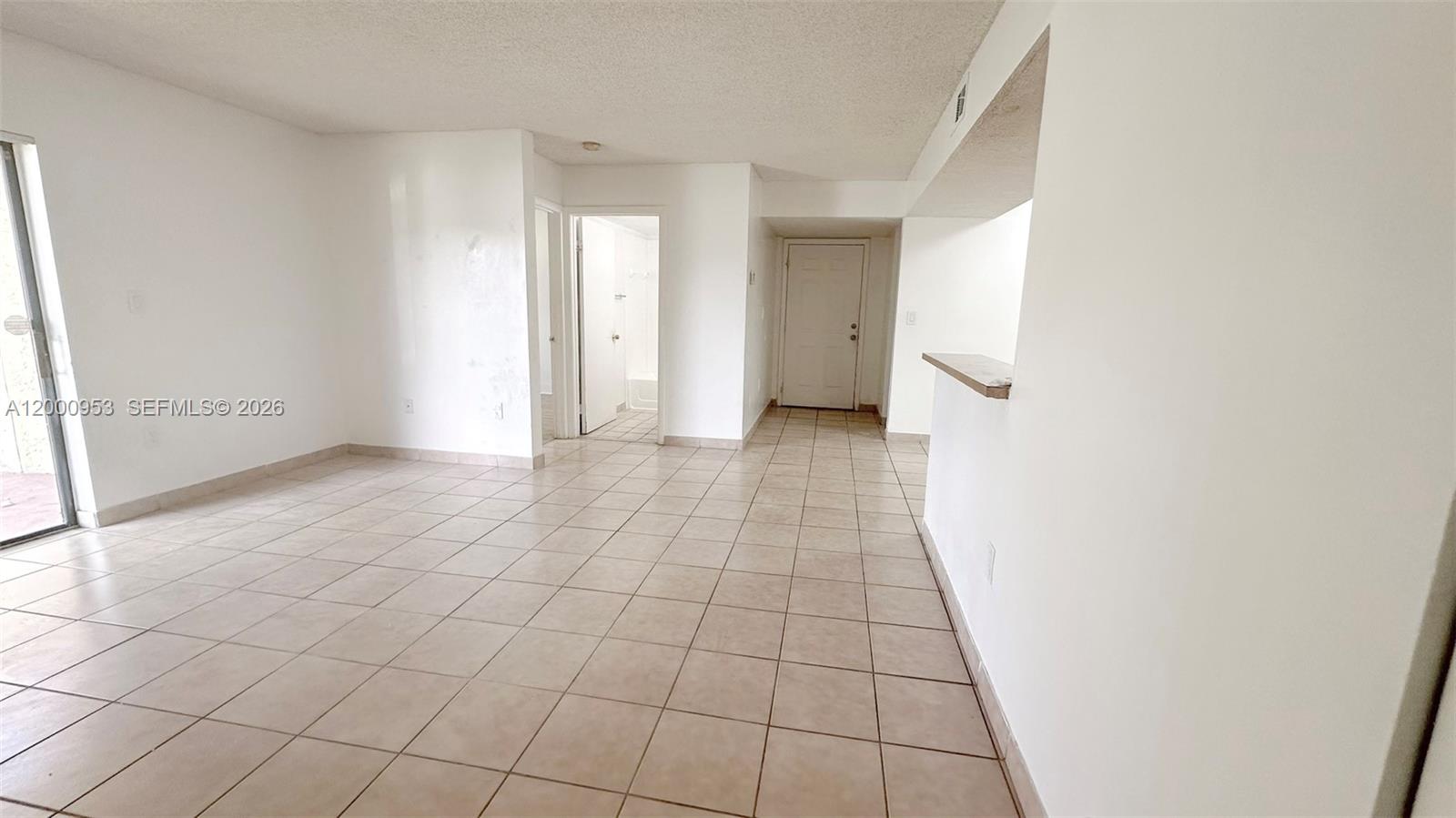 9491 S Palm Cir S 103 Property Photo 5
