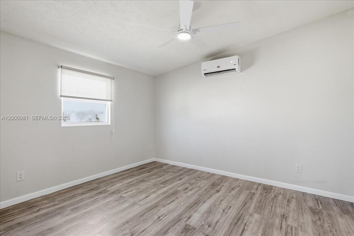 730 Chippewa 0 Property Photo 12