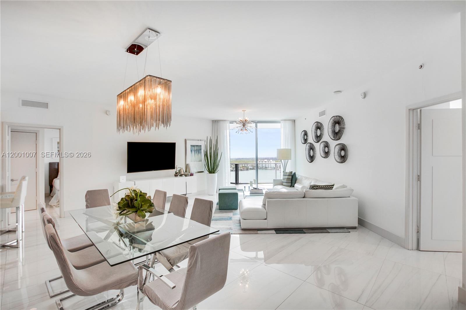 17111 Biscayne Blvd 2008 Property Photo 2