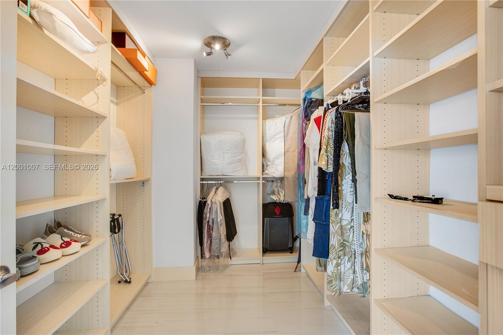 17111 Biscayne Blvd 2008 Property Photo 16