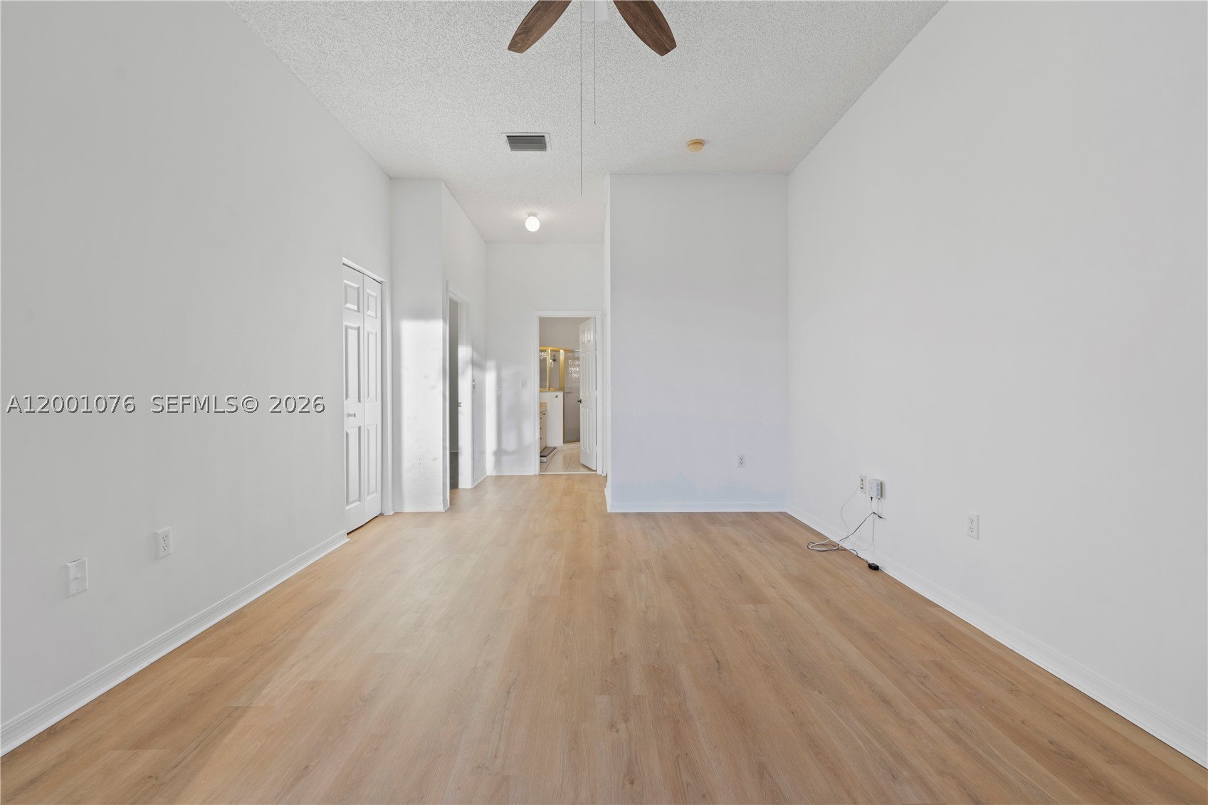 690 Se 30th Dr Property Photo 14