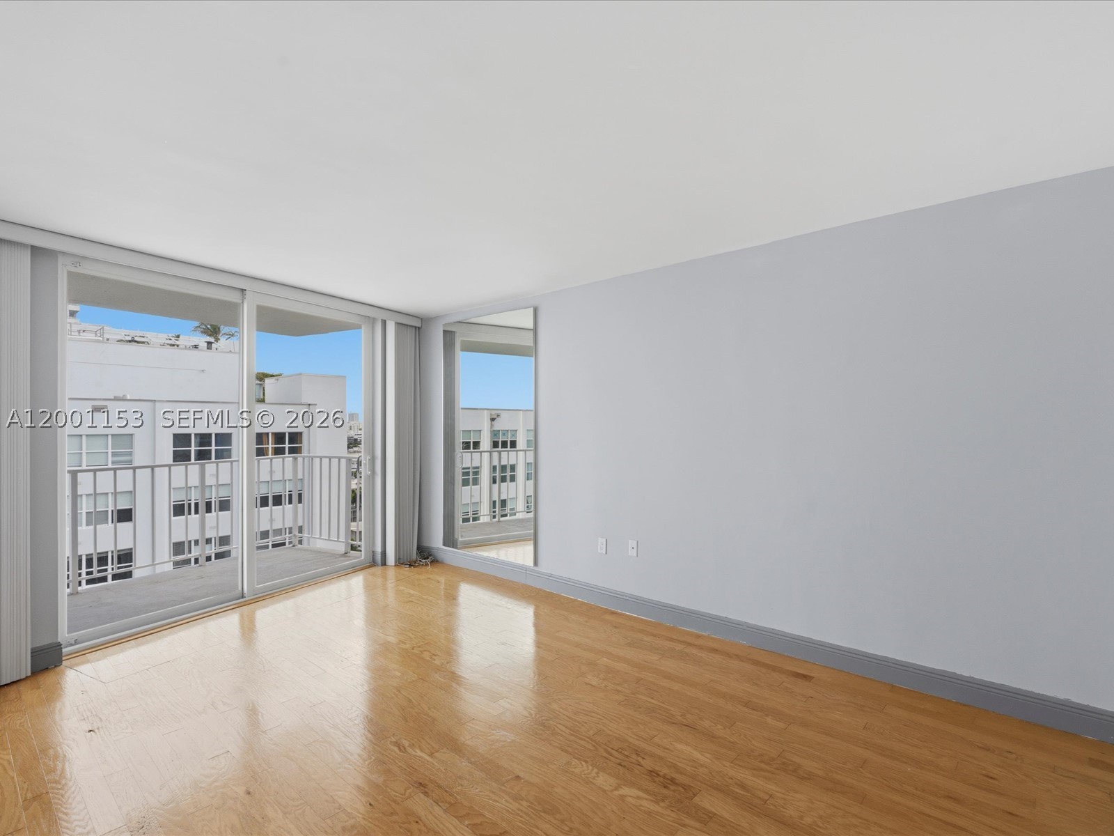 1228 West Ave 1506 Property Photo 16