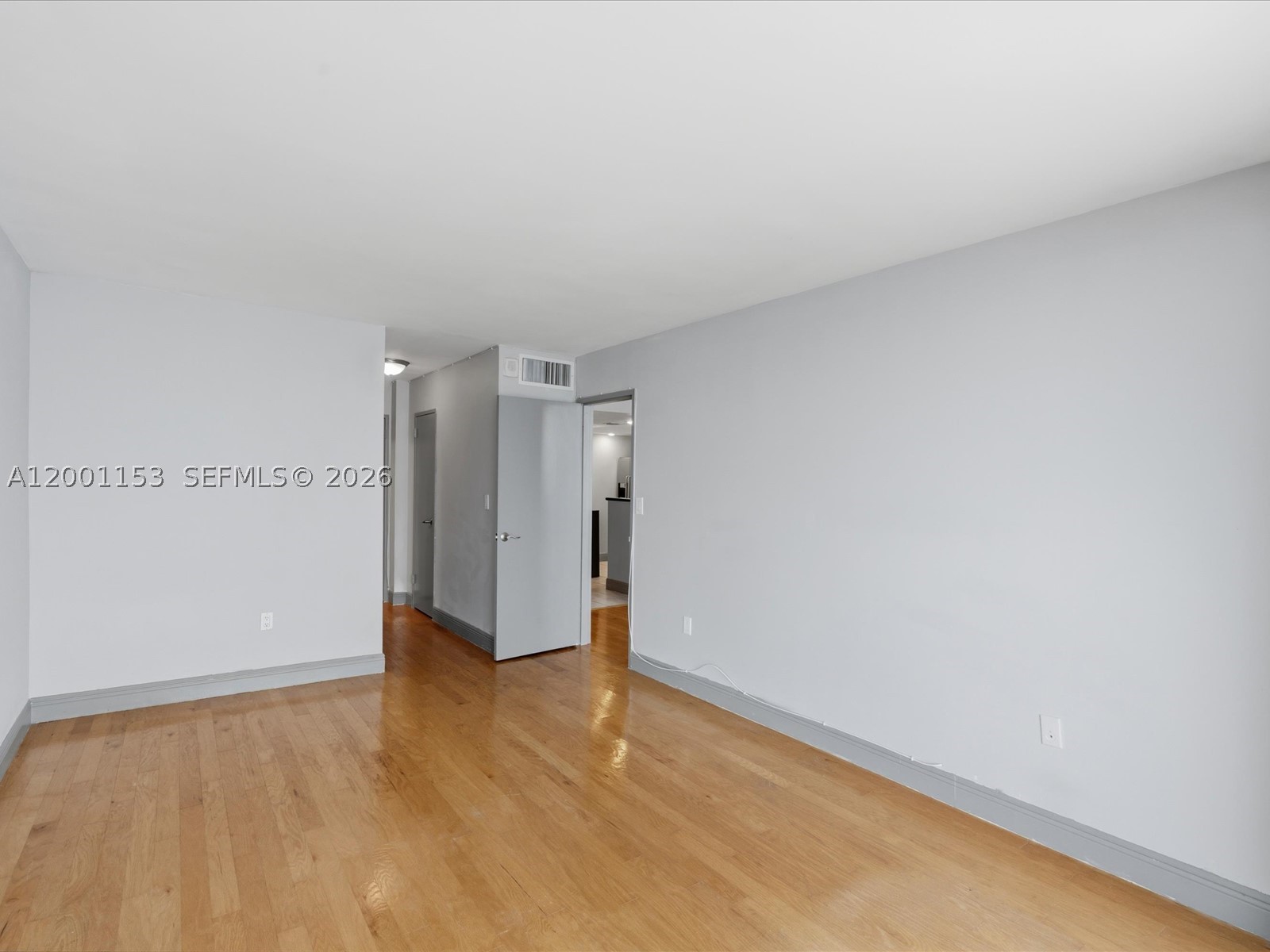 1228 West Ave 1506 Property Photo 21