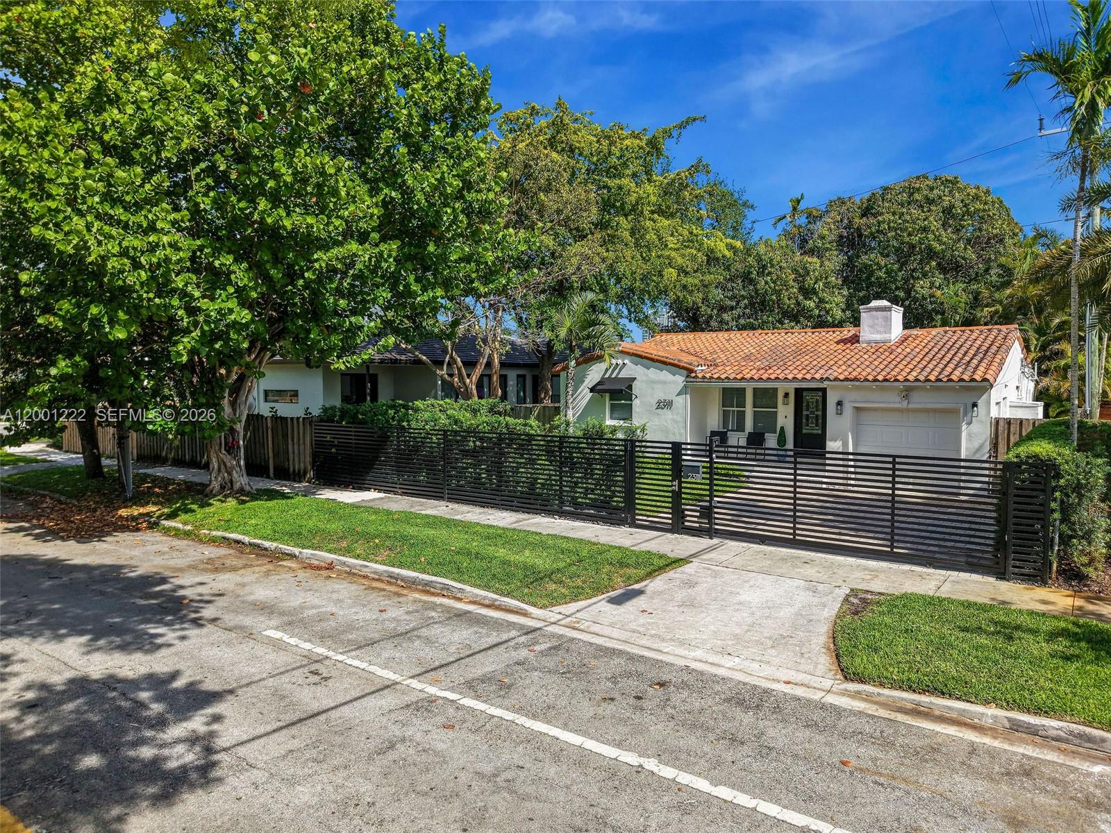 2311 Sw 9th Ave Property Photo 4