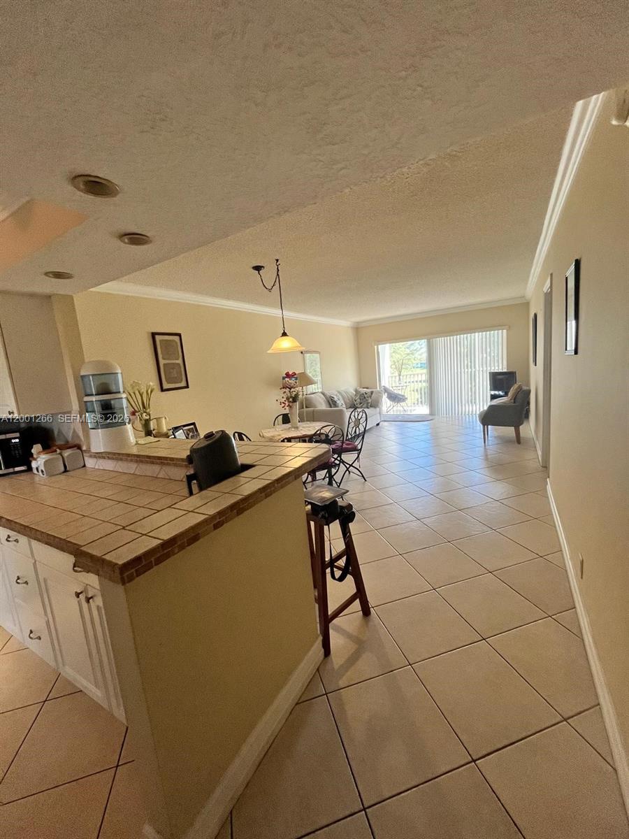 3200 N Palm Aire Dr 407 Property Photo 6
