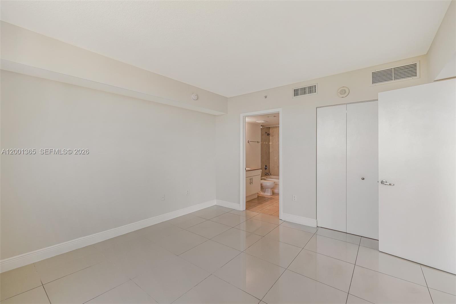 1861 Nw S River Dr 2006 Property Photo 10
