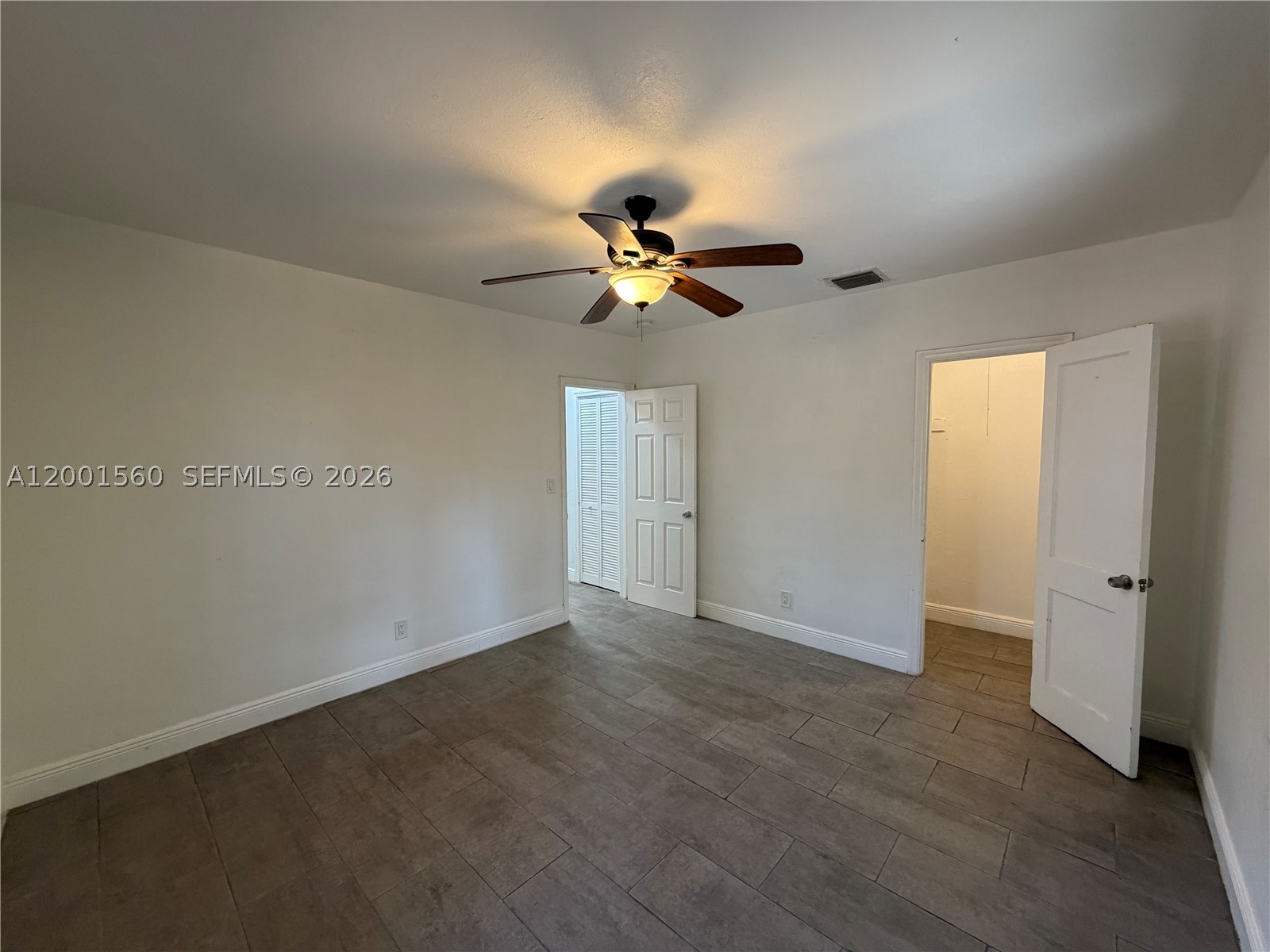 7712 Ne 1st Ct - Property Photo 6