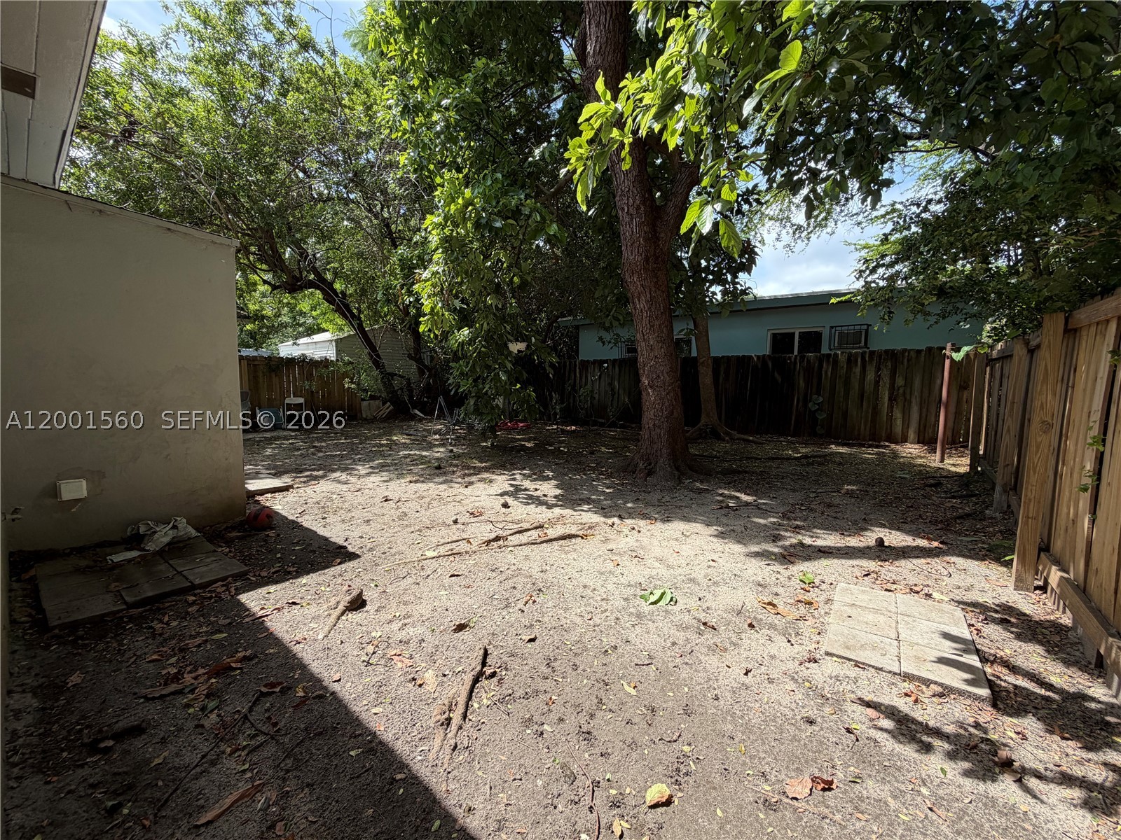 7712 Ne 1st Ct - Property Photo 11