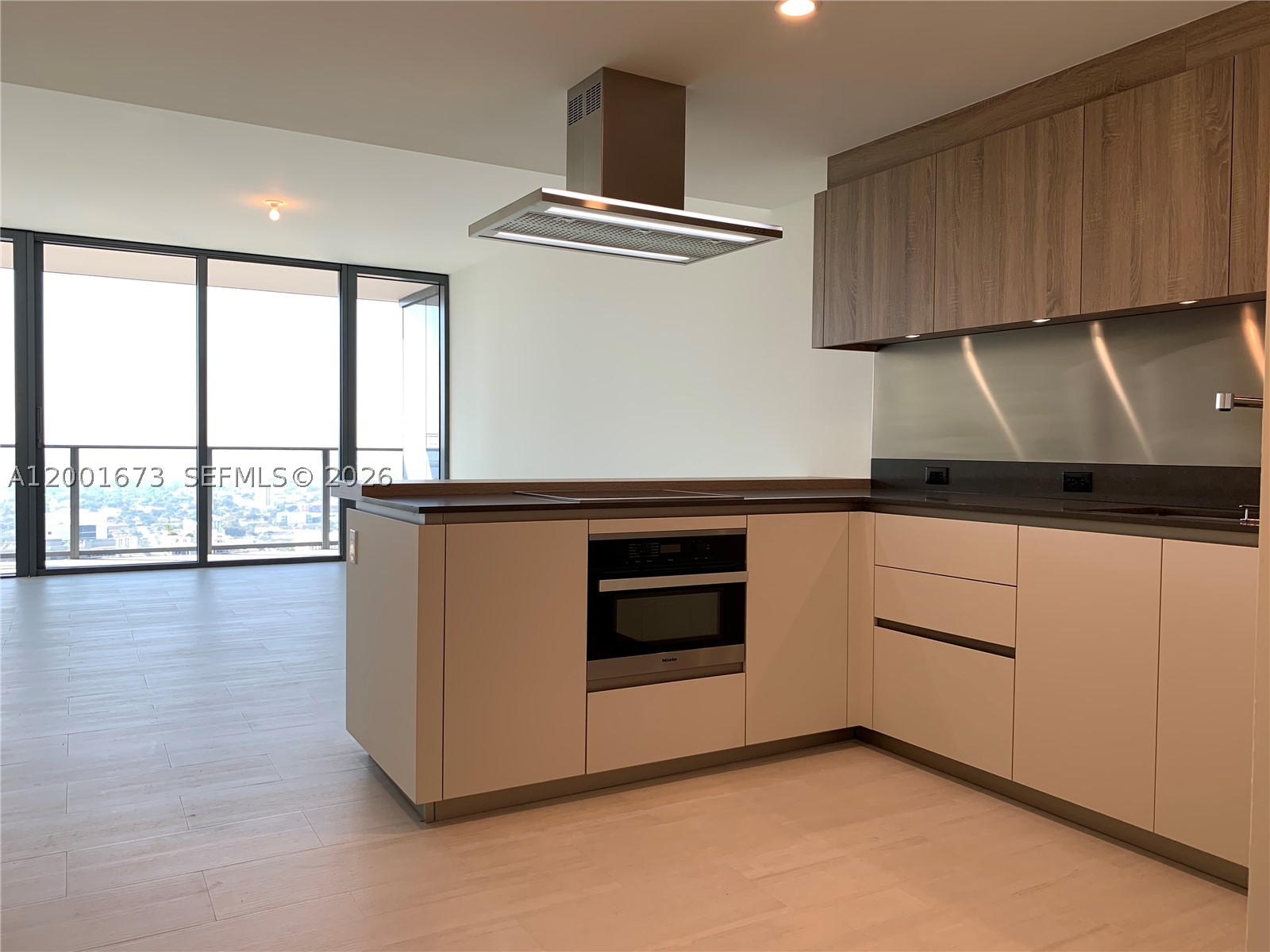 1000 Brickell Plz 3904 Property Photo 2