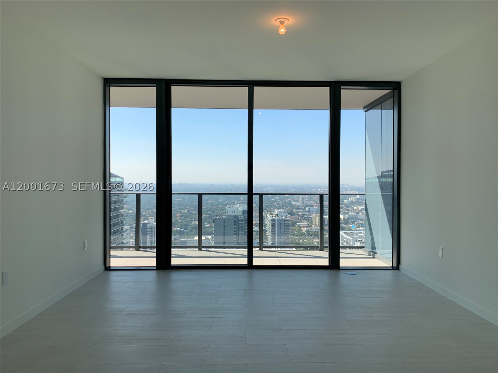 1000 Brickell Plz 3904 Property Photo 8