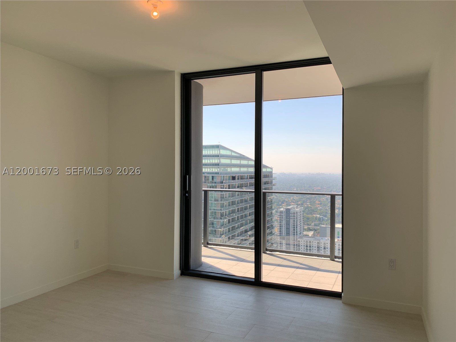 1000 Brickell Plz 3904 Property Photo 9
